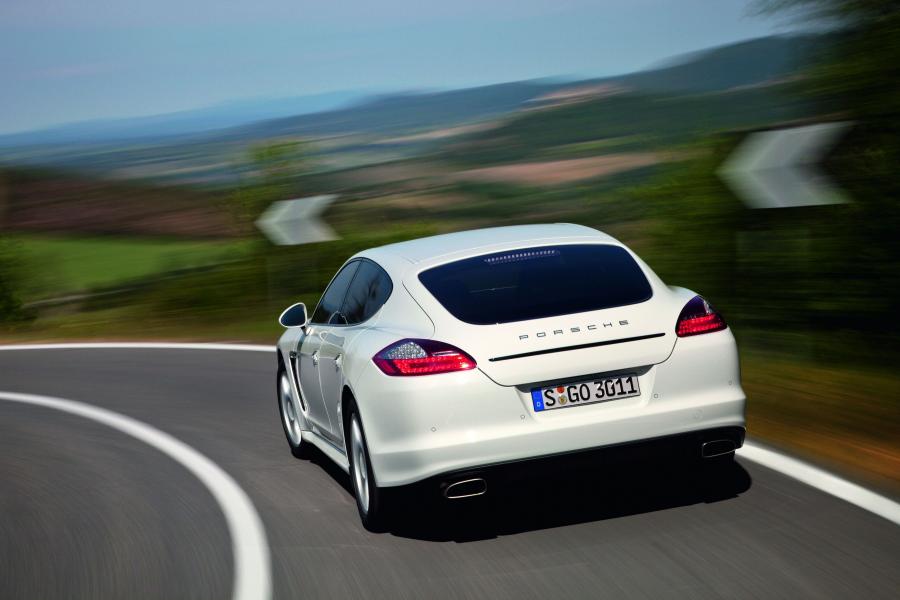  Porsche Panamera Diesel 2011 года  (фото 23 из 37)